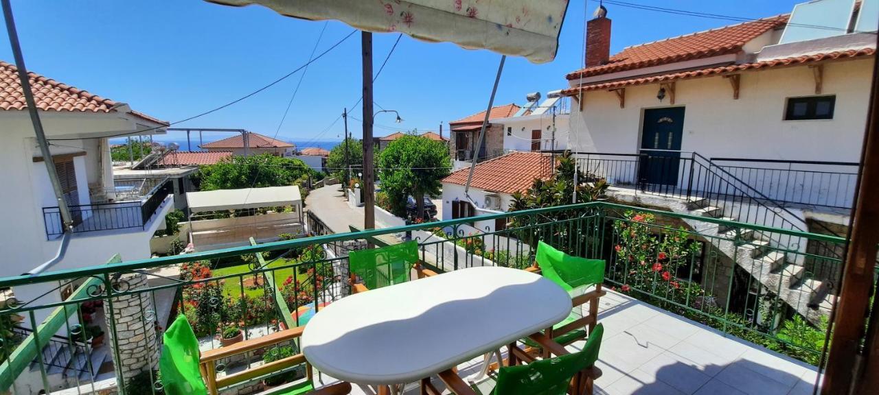 Maistreli Hotel Apartments Stoúpa Oda fotoğraf