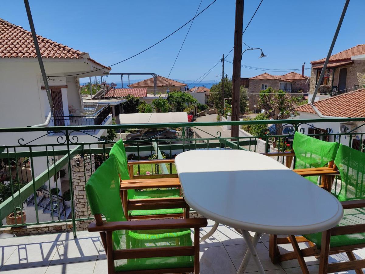 Maistreli Hotel Apartments Stoúpa Dış mekan fotoğraf