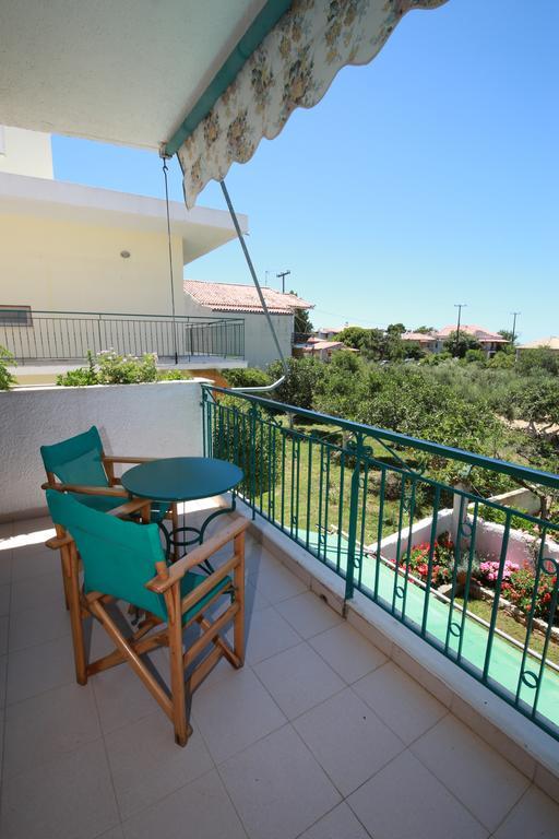 Maistreli Hotel Apartments Stoúpa Dış mekan fotoğraf